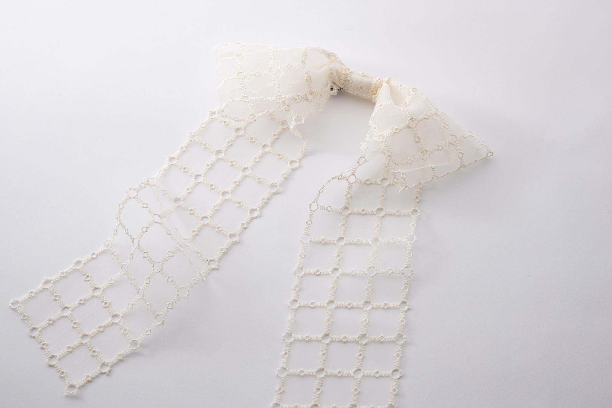 レースリボンブローチLarge（そよそよ001-BLC）そよそよシリーズ